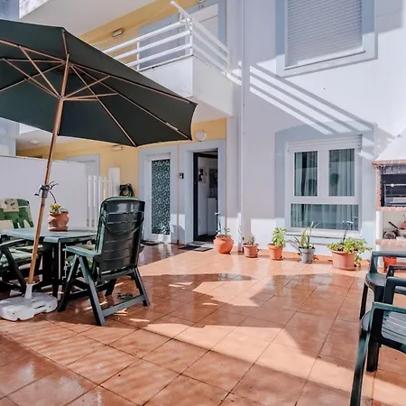 West Coast House - * Santa Cruz (Oeste)