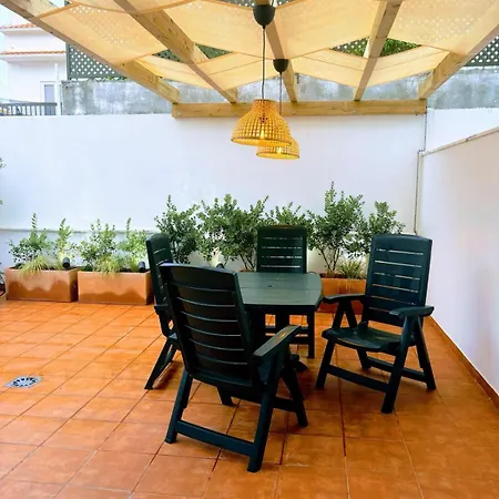 West Coast House - شقة